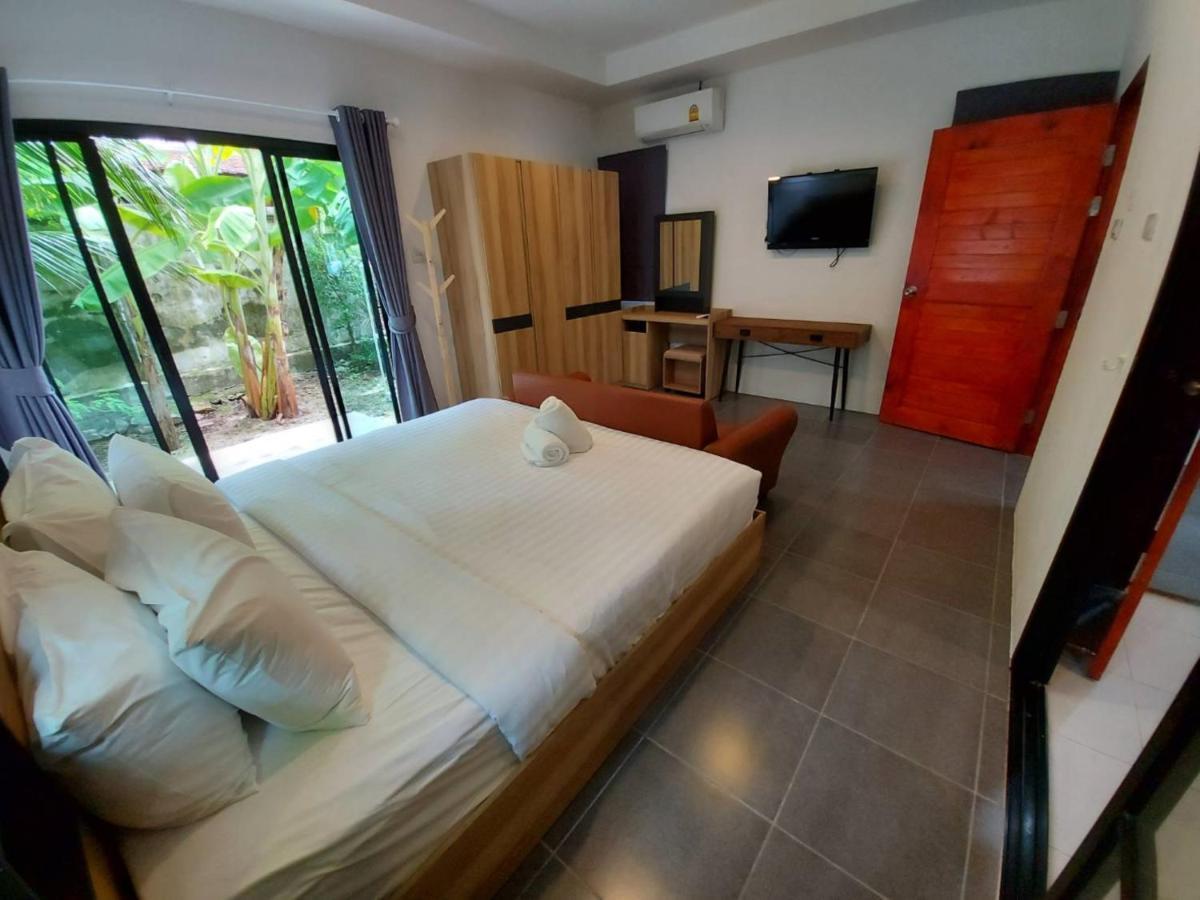 Malinee Resort Bang Tao Beach  Exteriör bild