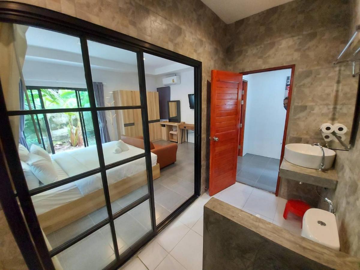 Malinee Resort Bang Tao Beach  Exteriör bild