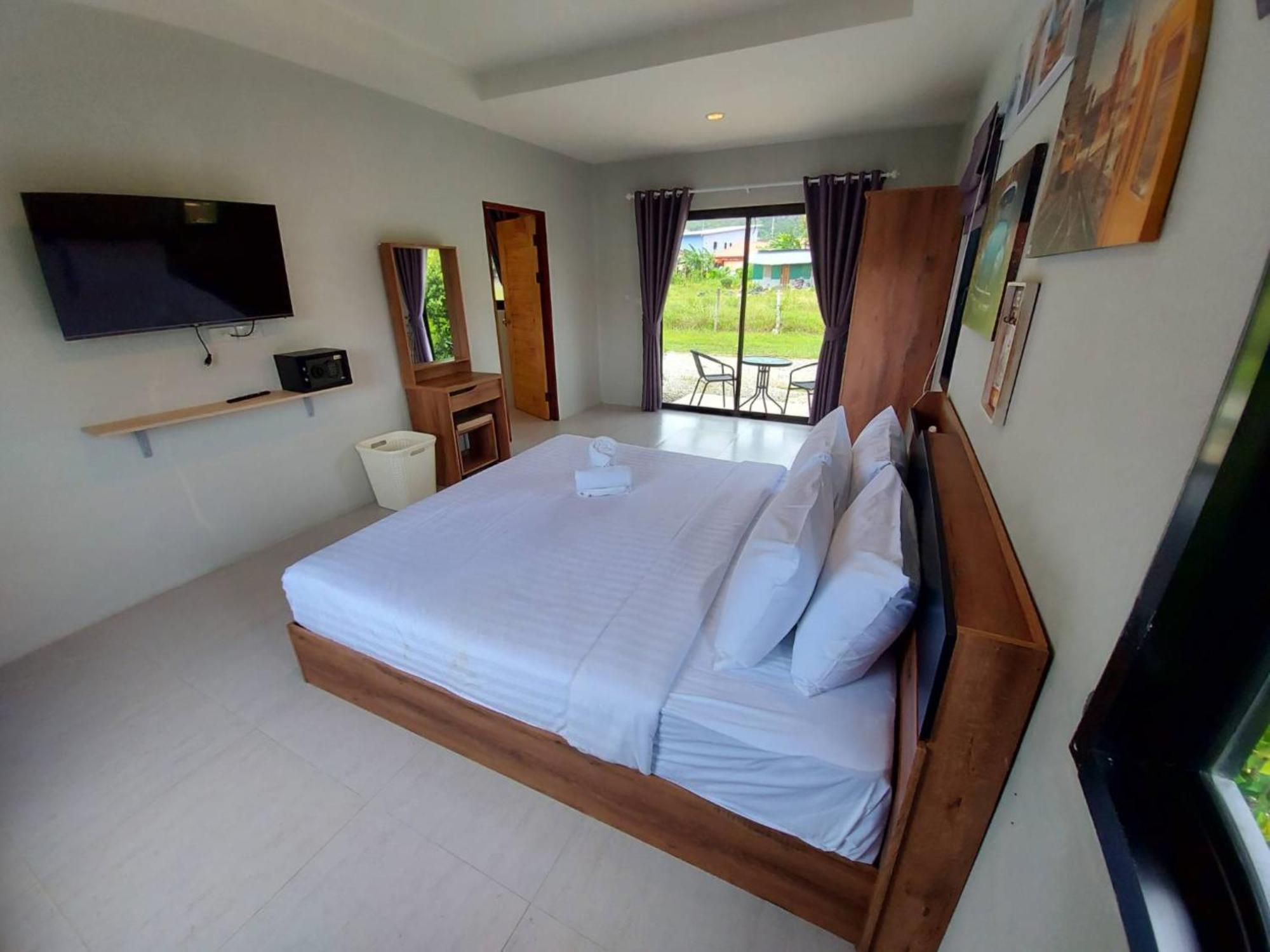 Malinee Resort Bang Tao Beach  Exteriör bild