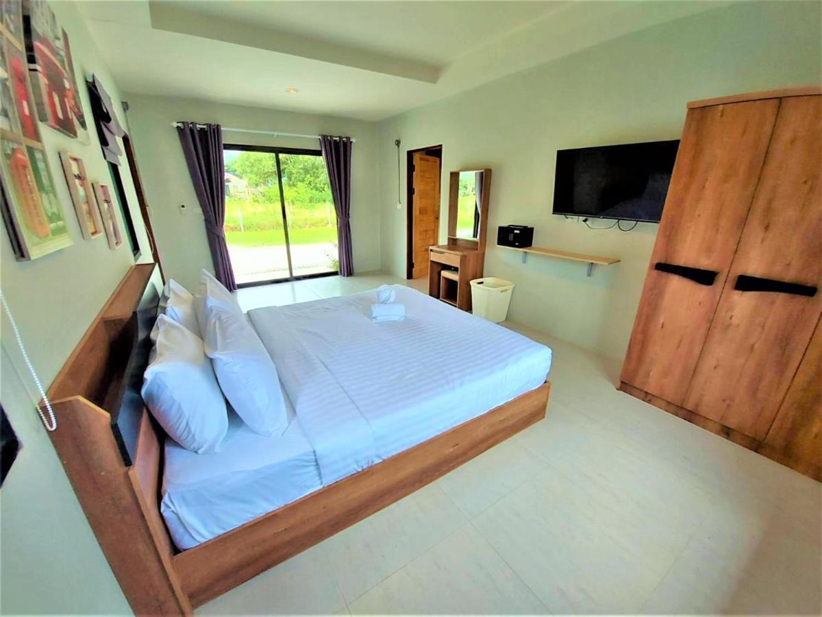Malinee Resort Bang Tao Beach  Exteriör bild