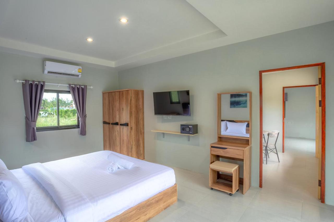 Malinee Resort Bang Tao Beach  Exteriör bild