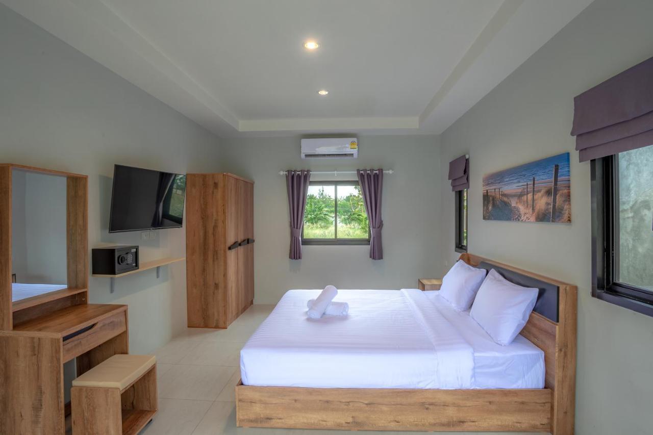 Malinee Resort Bang Tao Beach  Exteriör bild